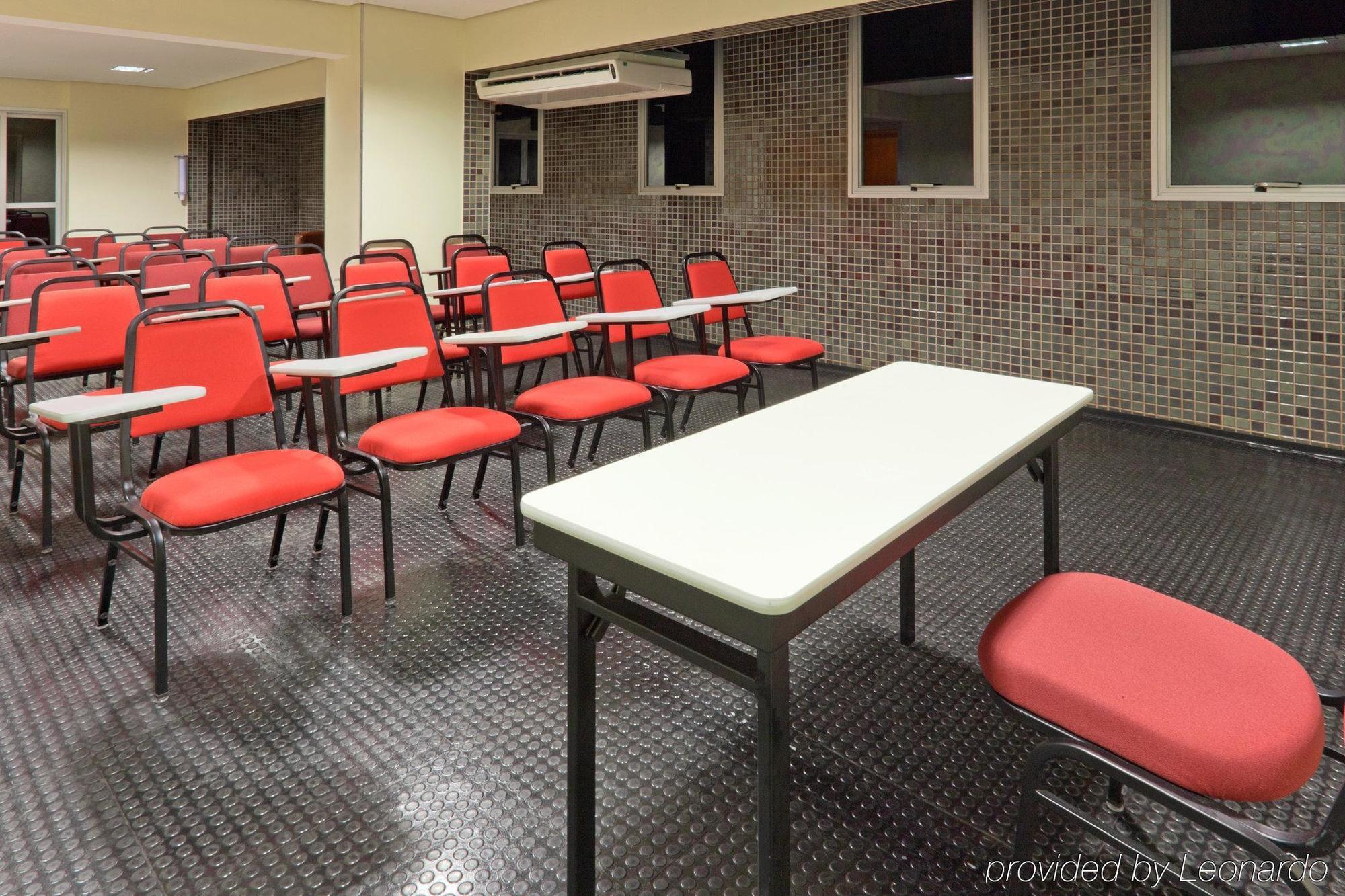 Holiday Inn Express Avenida Sumare Sao Paulo Facilities photo